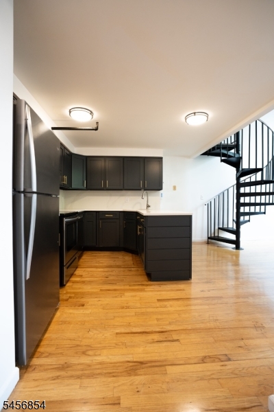 366 Trenton Ave 2e Property Photo 3