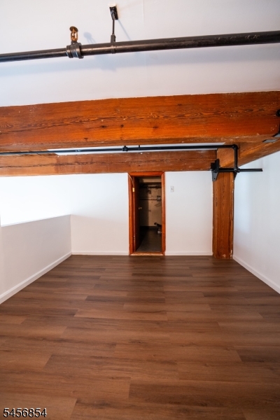 366 Trenton Ave 2e Property Photo 5