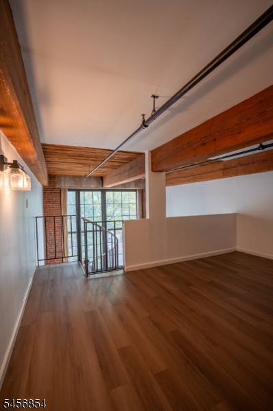 366 Trenton Ave 2e Property Photo 6