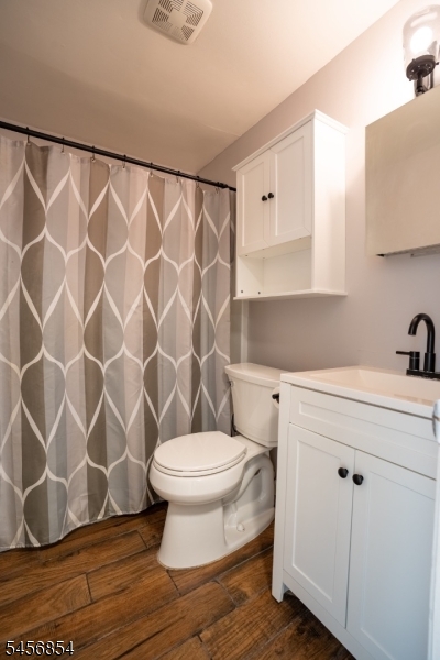 366 Trenton Ave 2e Property Photo 11