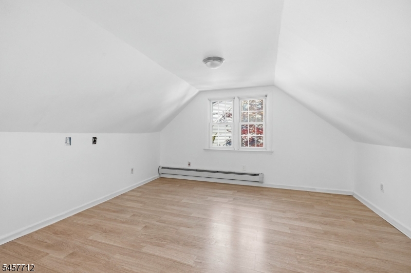 162 Harding Ave Property Photo 12