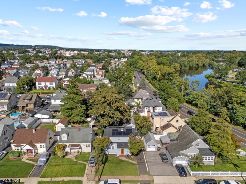 18 Emerson Ave Property Photo 19