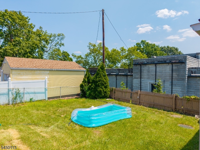 110 Patricia Pl Property Photo 24