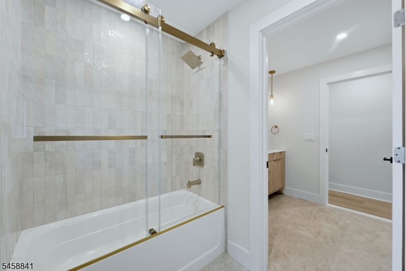 2209 Wood Ave Property Photo 12