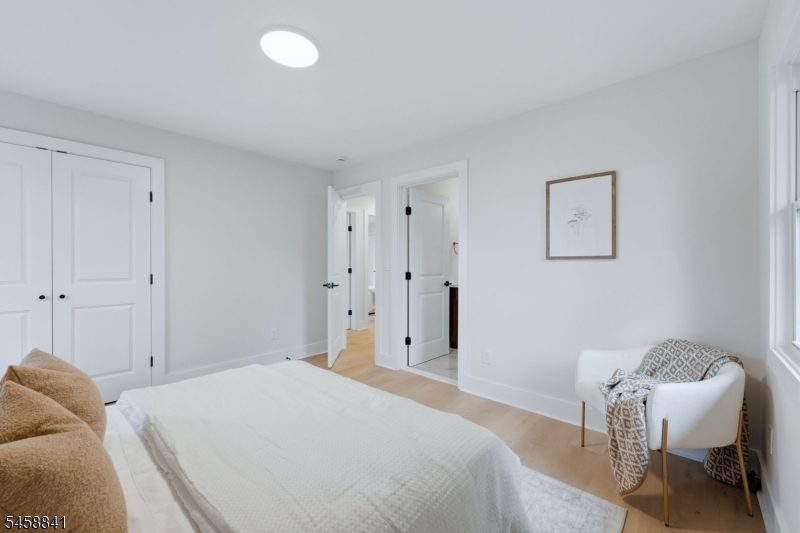 2209 Wood Ave Property Photo 14