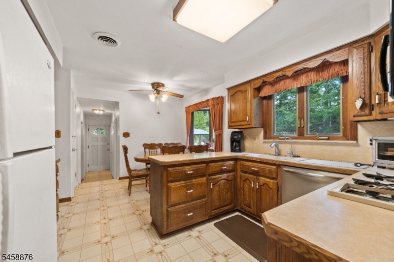 12 Ryder Rd Property Photo 12