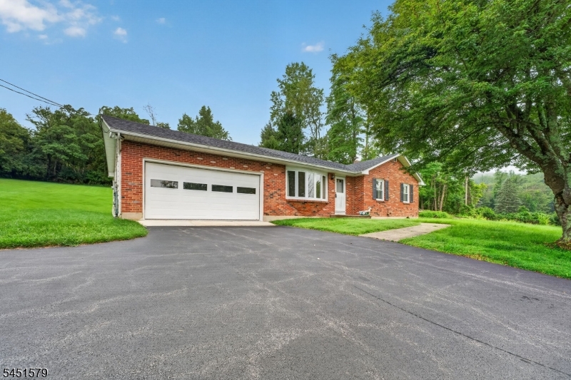 400 Bellis Road Property Photo 2