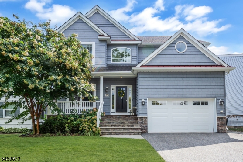 624 Delaware Ave