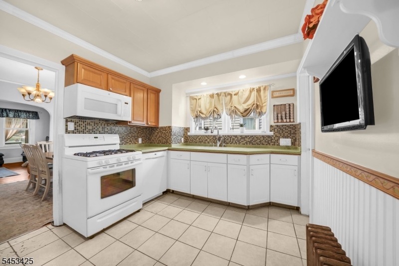 1245 Oakland Ave Property Photo 8