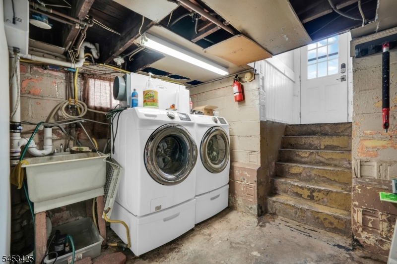 1245 Oakland Ave Property Photo 18