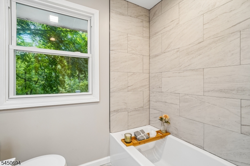 60 Flower Ave Property Photo 13