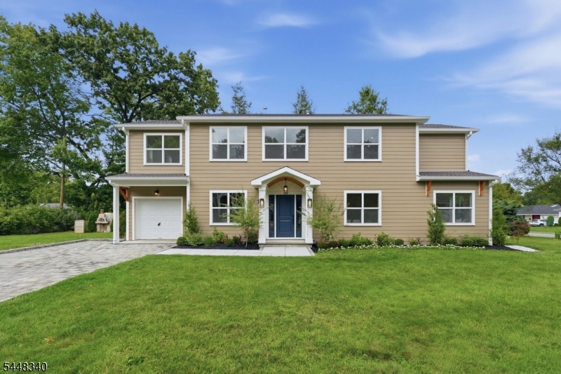 126 Fieldstone Dr Property Photo 3