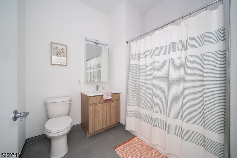 44 Irvine Turner Blvd 111 Property Photo 13