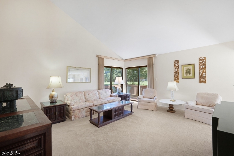 250 Ridgedale Ave 3 Property Photo 14