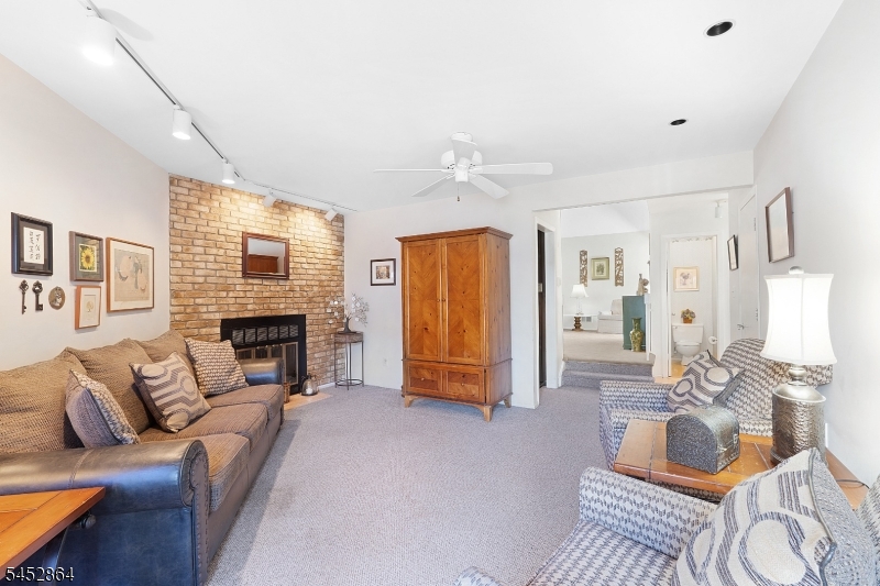 250 Ridgedale Ave 3 Property Photo 17