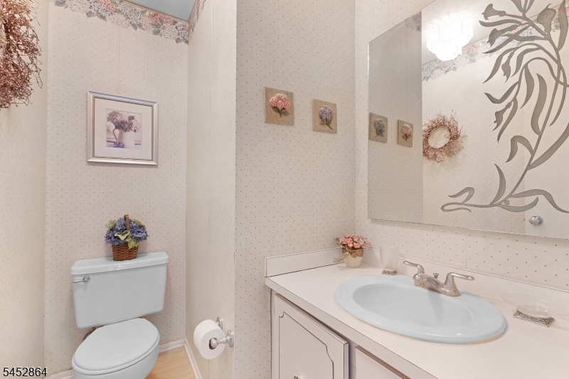 250 Ridgedale Ave 3 Property Photo 21