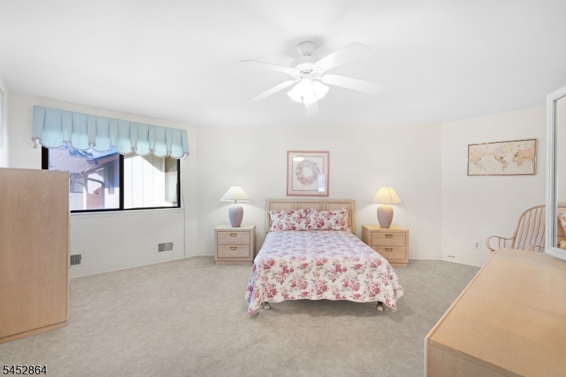 250 Ridgedale Ave 3 Property Photo 24