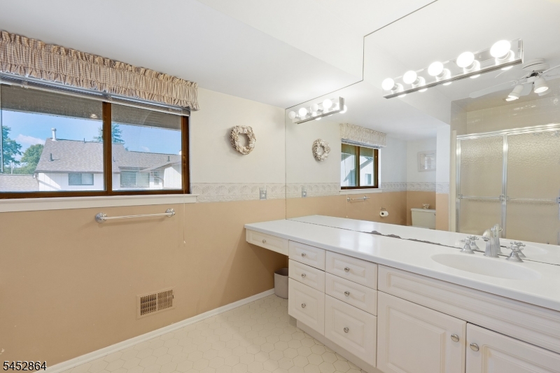 250 Ridgedale Ave 3 Property Photo 28