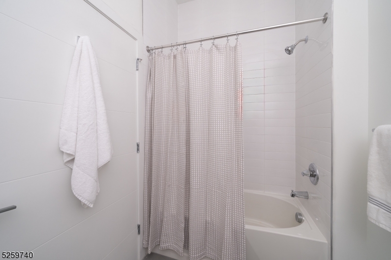 44 Irvine Turner Blvd 105 Property Photo 16