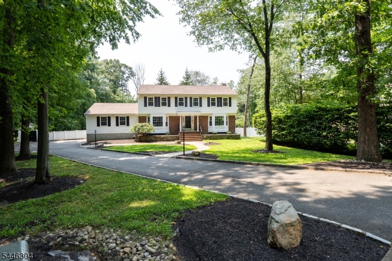 2 Hemlock Ln Property Photo 2