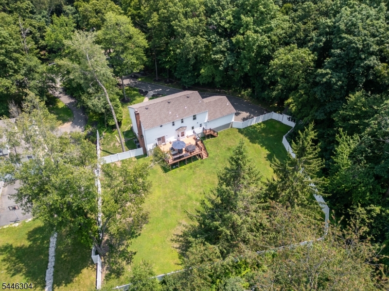 2 Hemlock Ln Property Photo 41