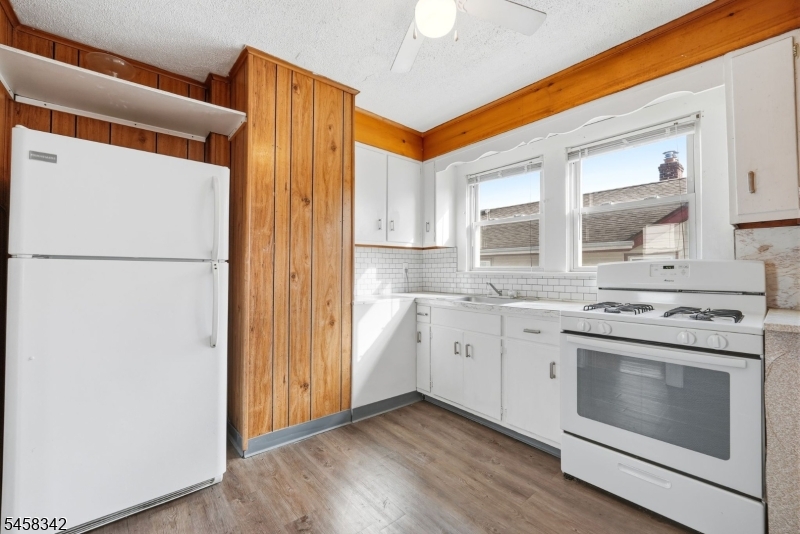 8 Witherspoon St Property Photo 18