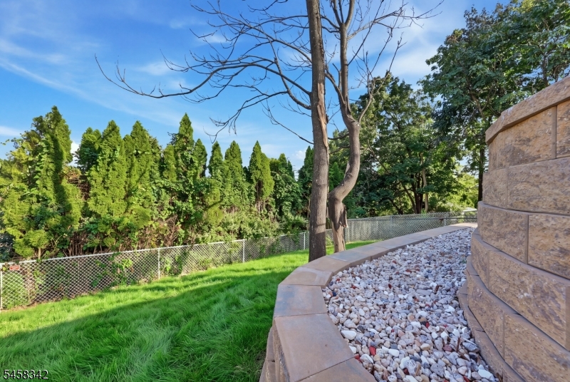 8 Witherspoon St Property Photo 30