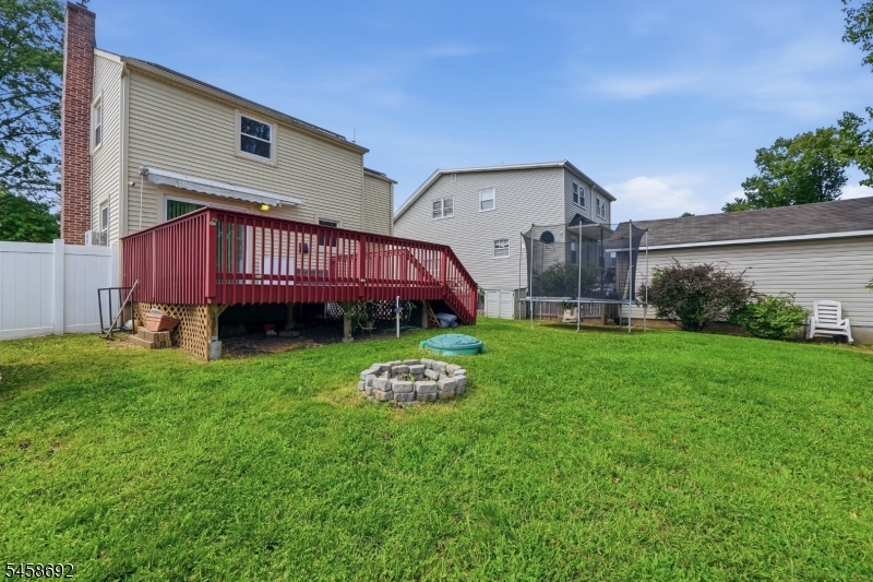 635 Robinson Ter Property Photo 27