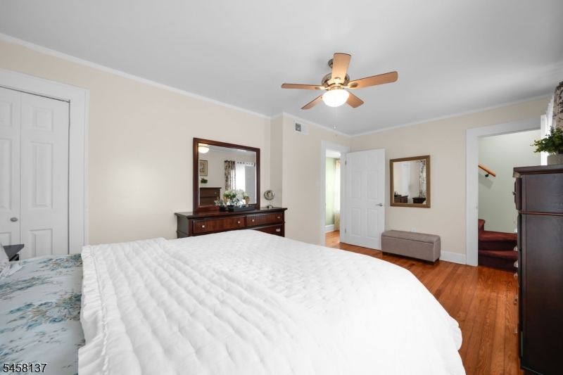 270 Crann St Property Photo 14