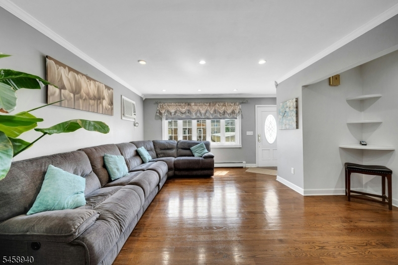 149 Chestnut St Property Photo 8