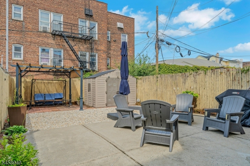 149 Chestnut St Property Photo 34