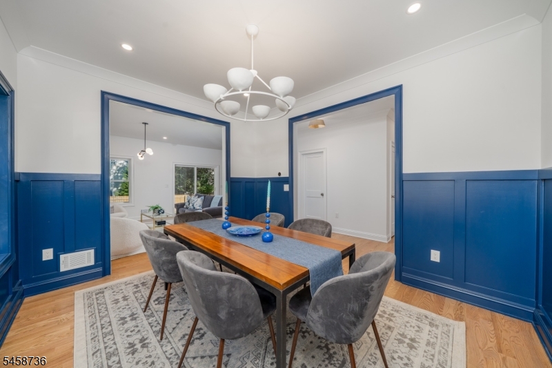 14 Holmes Oval Property Photo 15