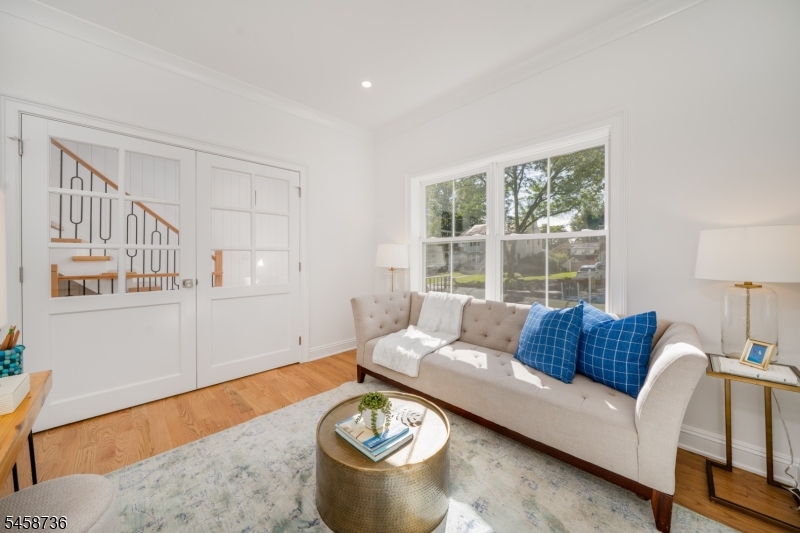 14 Holmes Oval Property Photo 19