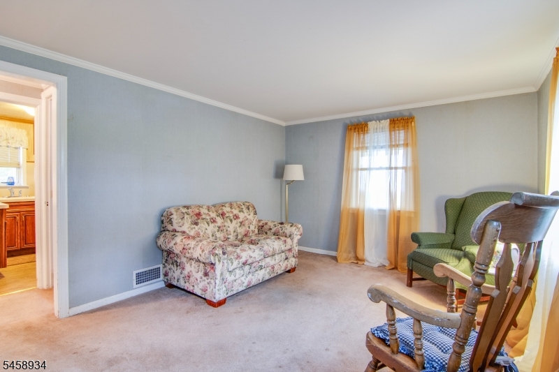 11 Birchwood Rd Property Photo 7