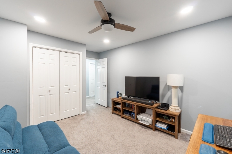 34 Loantaka Way Unit H H Property Photo 17