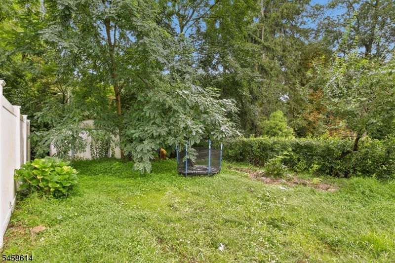 600 Springfield Ave Property Photo 10