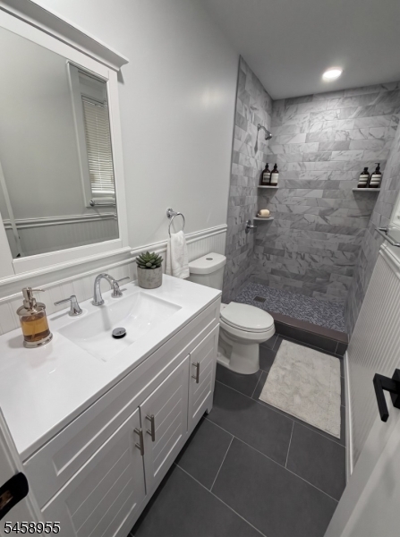 299 West Broadway Property Photo 10