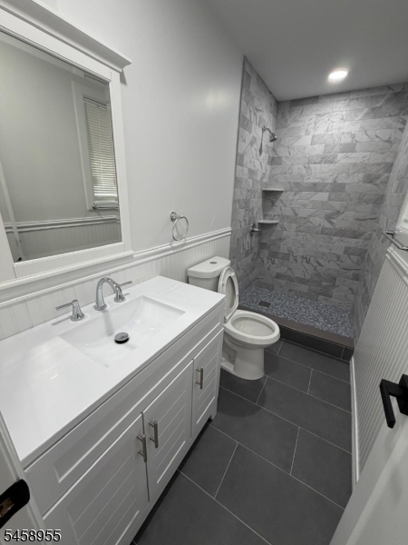 299 West Broadway Property Photo 11