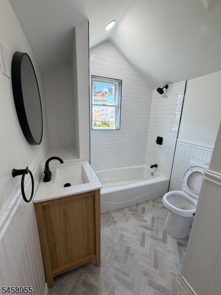 299 West Broadway Property Photo 20