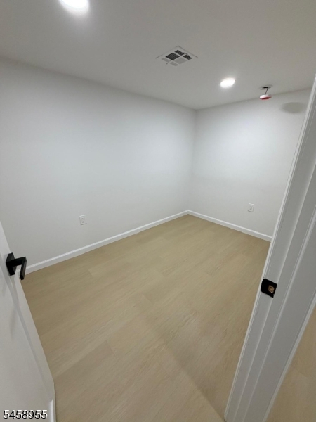 299 West Broadway Property Photo 27