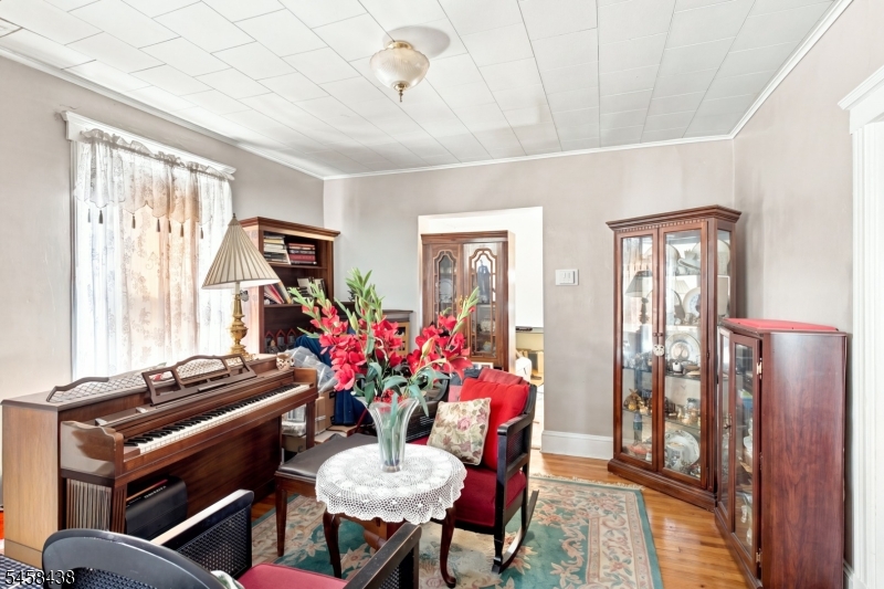 1118 Woodruff Ave Property Photo 4