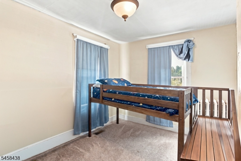 1118 Woodruff Ave Property Photo 15