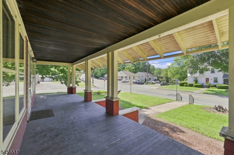 429 Greenwich St Property Photo 4