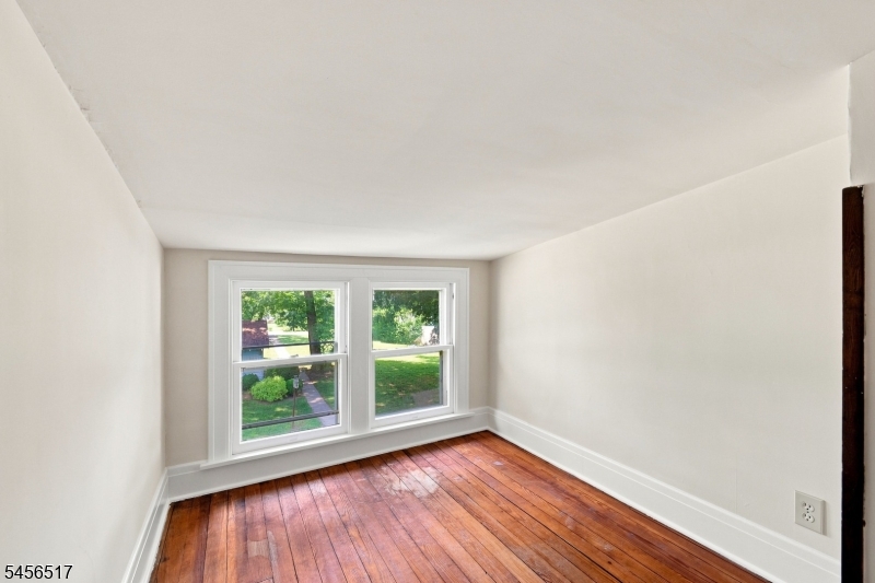 429 Greenwich St Property Photo 17