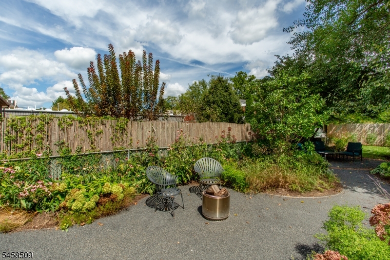 266 N Union St Property Photo 39