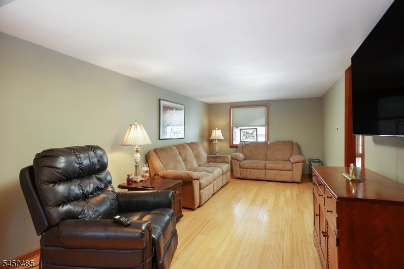 41 Watson Rd Property Photo 14