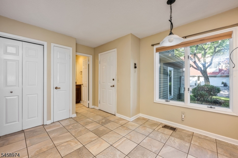 2 Ridgeview Ter Property Photo 11