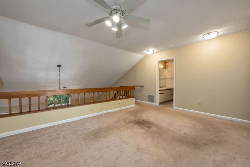 2 Ridgeview Ter Property Photo 23