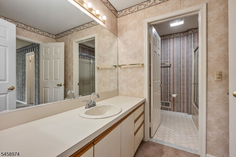 2 Ridgeview Ter Property Photo 24
