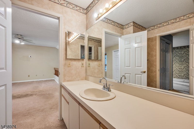 2 Ridgeview Ter Property Photo 26
